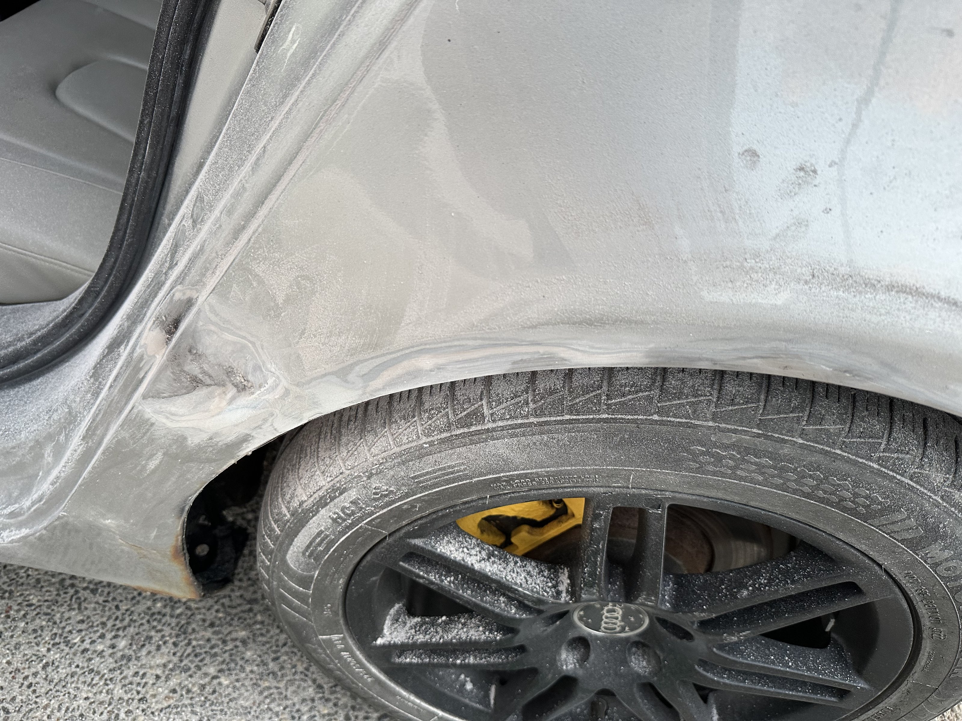 Rear wheel arch surface during the repair